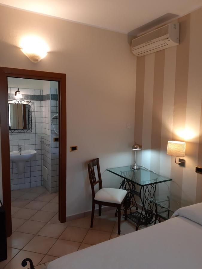 Sweet House Only Rooms Peschiera del Garda Luaran gambar